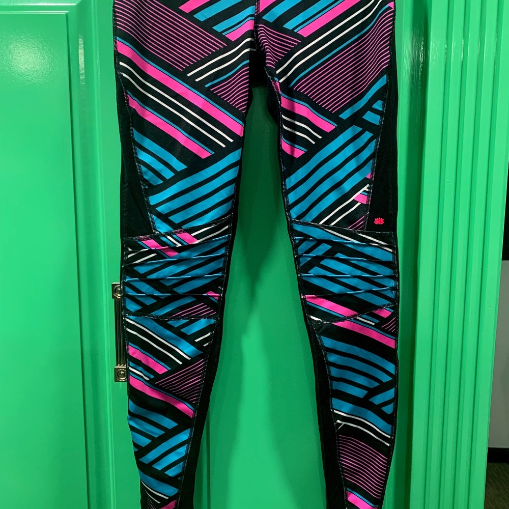 PINK LOTUS leggings